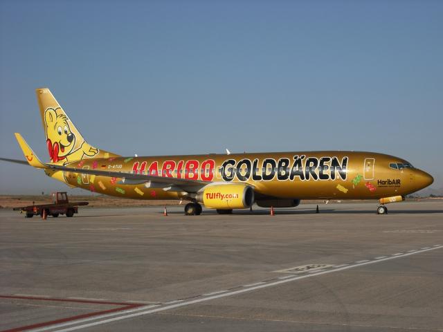 Boeing 737-800 en LEAL